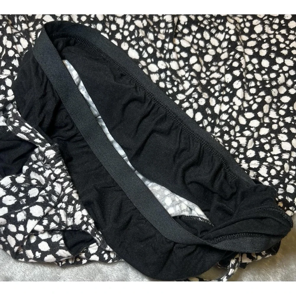 Banana Republic Womens Size Medium Halter Top Black White Speckled‎ Inner Bra